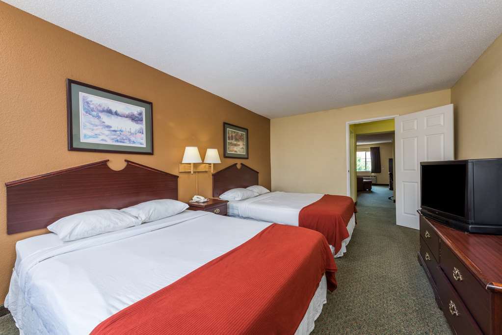 Super 8 By Wyndham Indianapolis/Ne/Castleton Area Hotel Kamer foto