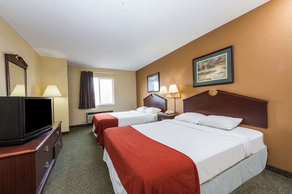 Super 8 By Wyndham Indianapolis/Ne/Castleton Area Hotel Kamer foto